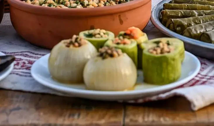 Soğan Dolması – Diyarbakır ev yemeği